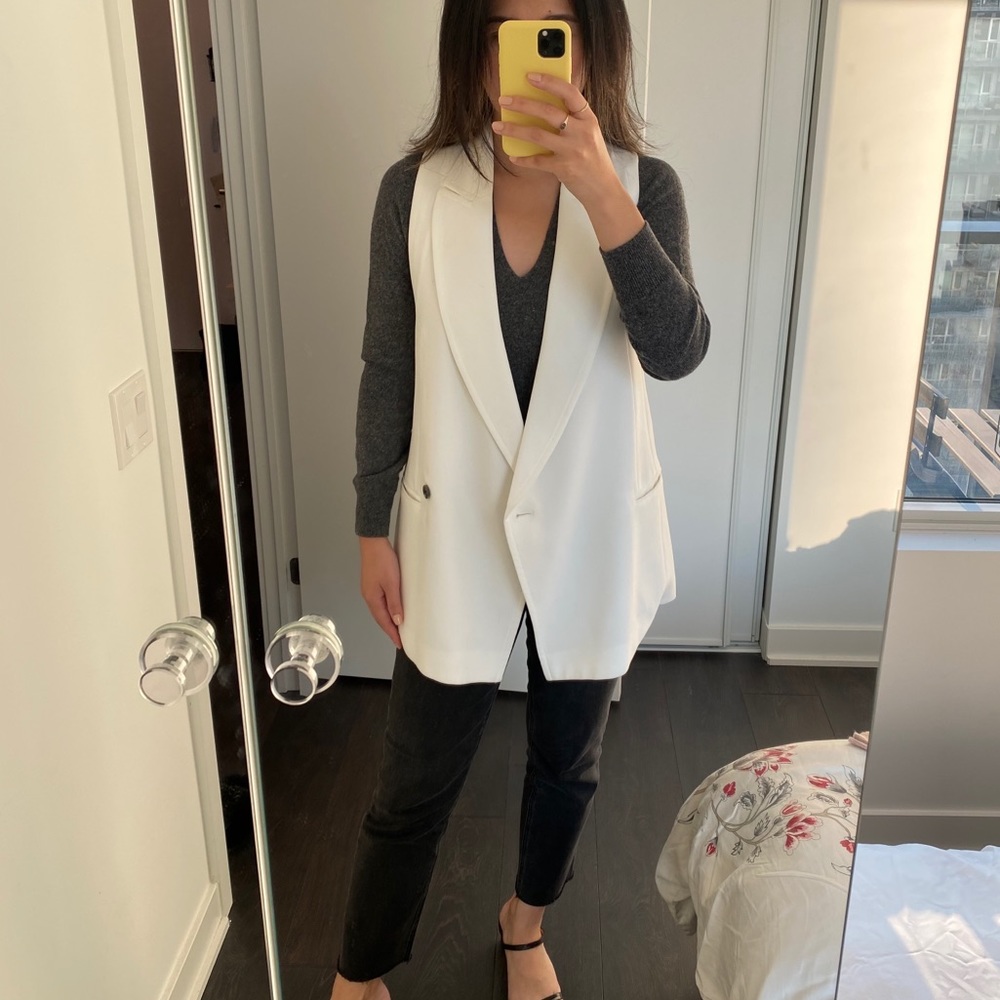 Club Monaco vest